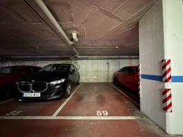 “Plaza de parking muy accesible en carrer Font i Sagué 6, junto a Avenida Matadepera” photo 0