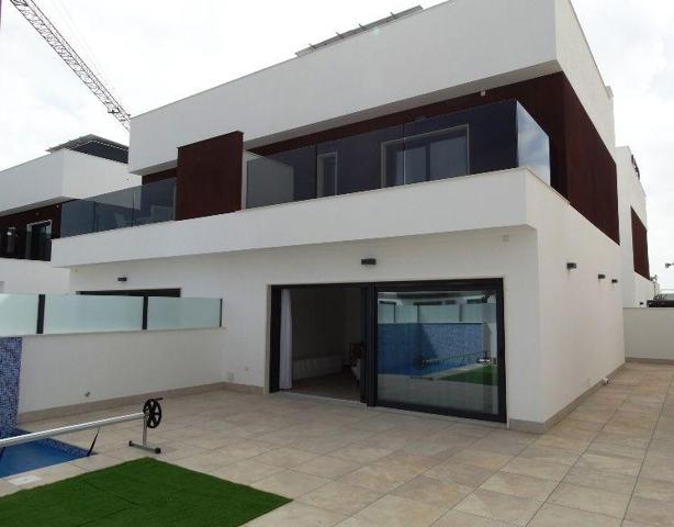 SEMIADOSADOS EN PILAR DE LA HORADADA (DESDE 379.900€) photo 0