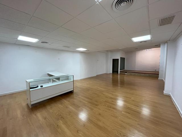 Estupendo Local Comercial en Benalúa, Alicante photo 0