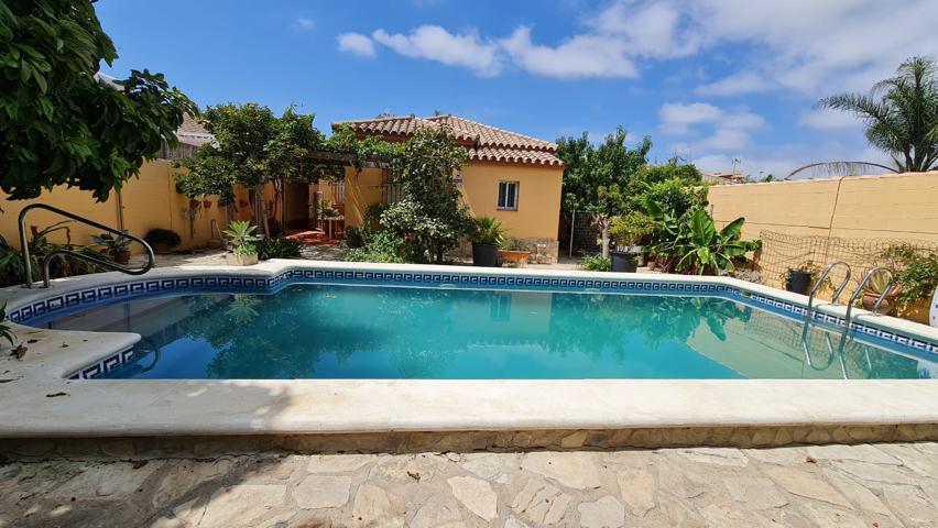 Chalet en los gallos photo 0
