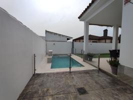 ESPECTACULAR CHALET EN CHICLANA photo 0
