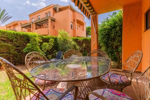 Apartamento en planta baja con jardín privado en Novo Sancti Petri photo 0