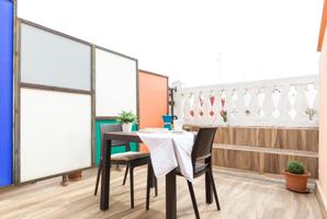 Alquiler TEMPORAL exclusivo ático de 105 m2, 3 dormitorios con terraza, en Arquitecto Magdalena. photo 0