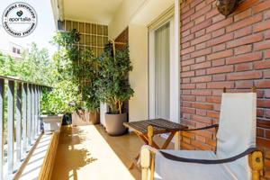 A la venta, reformado, Piso de 4 dormit. y 2 baños, con terraza, en C- San Miguel photo 0