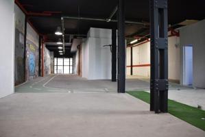 En alquiler local de 300 m2, con encanto, en C- Predicadores. photo 0