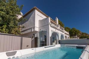 Encantadora casa adosada de 2 dormitorios y 2 baños con piscina privada en Mijas La Nueva photo 0