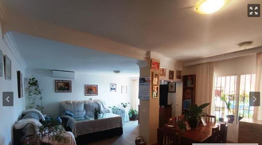 Chalet independiente en la zona de Torreblanca photo 0