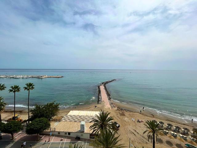 Estudio con vistas al mar en primera línea de playa – Marbella photo 0