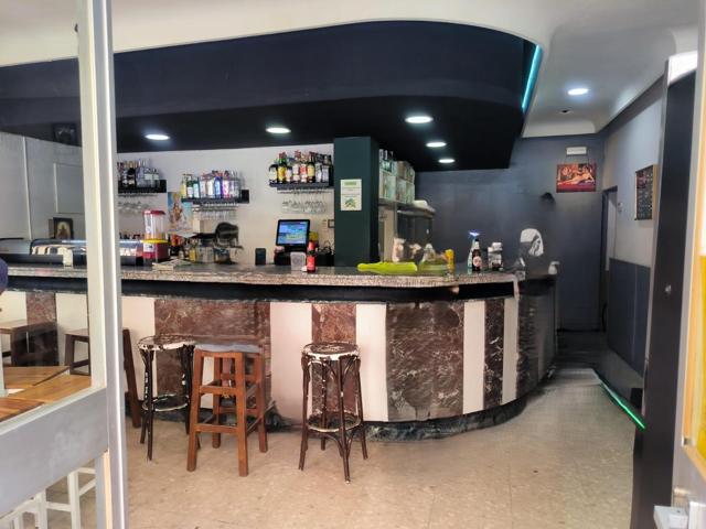 Local comercial en venta en Fuengirola. photo 0