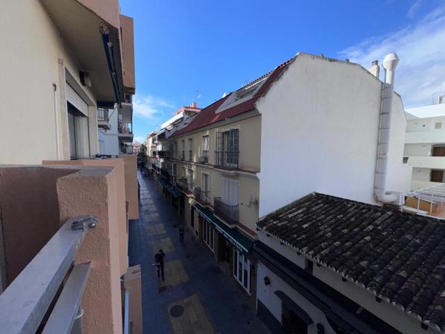 ZONA CENTRO DE FUENGIROLA. SEGUNDA LÍNEA DE PLAYA. PARA REFORMA INTEGRAL. 3 DORMITORIOS. 1 BAÑO. photo 0