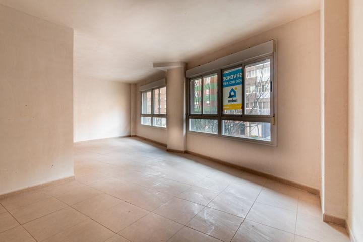 LOCAL COMERCIAL CON ALTILLO Y UNA SUPERFICIE TOTAL DE 311 M² EN AVENIDA DE VALENCIA photo 0