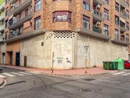 AMPLIO LOCAL COMERCIAL EN BRUTO CON DOBLE ALTURA Y 35 METROS DE FACHADA photo 0