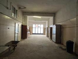 AMPLIO LOCAL EN AVENIDA CEDRE photo 0