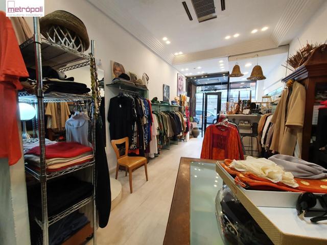 VENTA DE LOCAL COMERCIAL EN EL CORAZON DE GROS photo 0