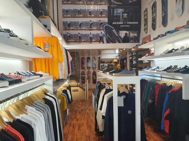 SE VENDE LOCAL COMERCIAL EN EL CENTRO photo 0