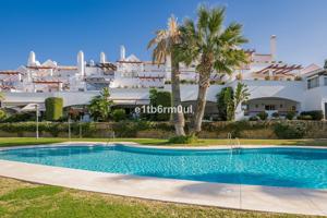 Piso En venta en Puerto Banus, Marbella photo 0