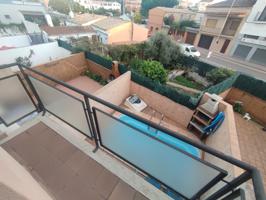 Bonita casa adosada en Palamos con garaje, piscina propia y gran terraza photo 0