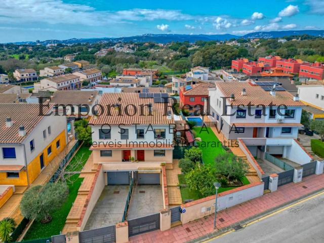Excelente Oportunidad: Una casa para entrar a vivir, cómoda y cálida, en venta en Palamos photo 0
