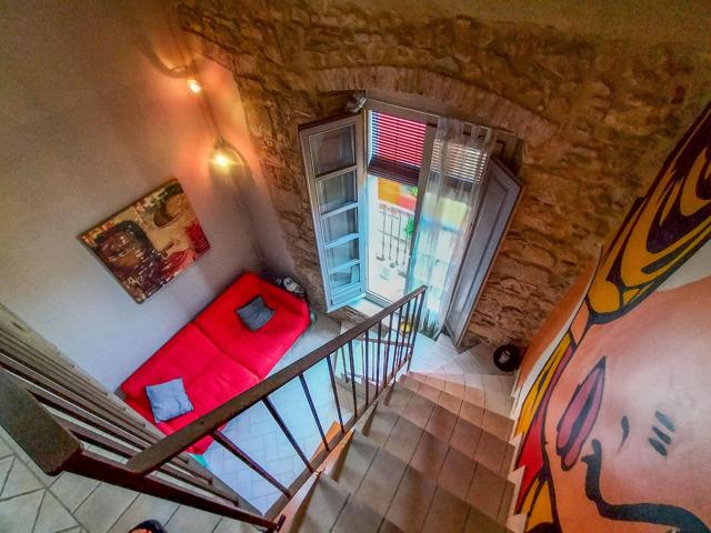 Precioso duplex con encanto en edificio historico de piedra, totalmete renovado, en el centro de Calonge photo 0