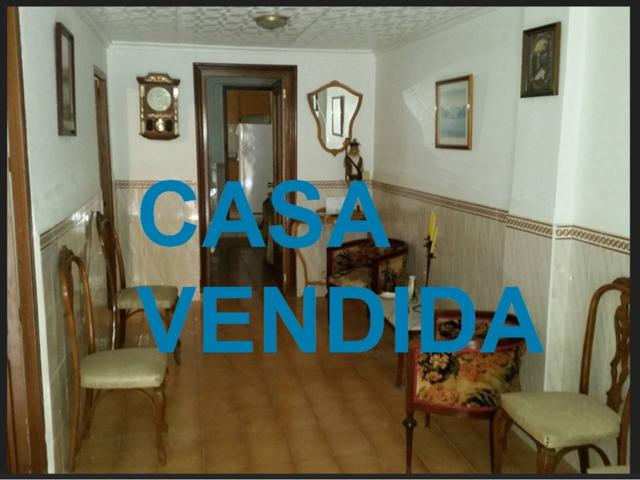 CASA DE PUEBLO CON PATIO - VENDIDA . photo 0