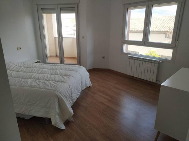 🏡 Exclusiva Vivienda en Avenida de Valencia – Calidad y Confort en Cada Rincón photo 0