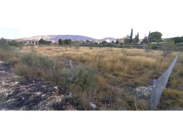 🏞️ ¡Oportunidad única en Caudete! 🏞️ photo 0