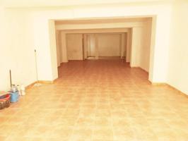 Se vende local con patio en Carrus photo 0