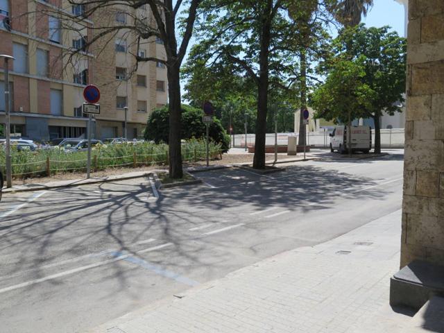 AMPLIO LOCAL JUNTO PARC SANT JORDI photo 0