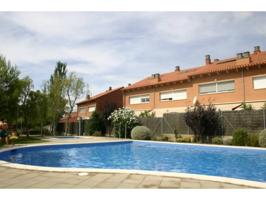 ESPECTACULAR TORRE ESQUINERA CON PISCINA COMUNITARIA photo 0