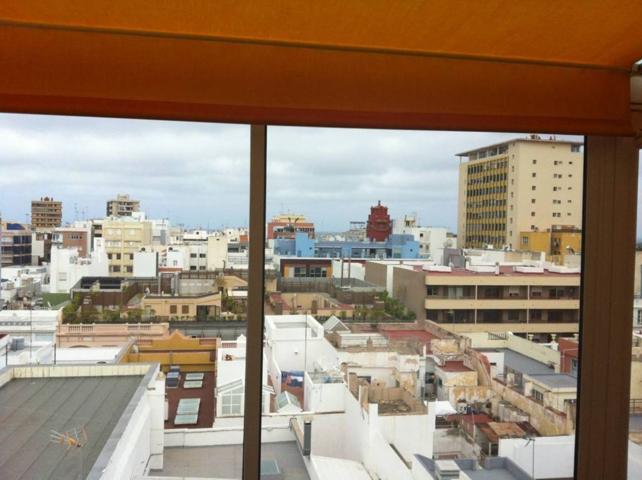 Piso En alquiler en Calle Canalejas, 7, Centro, Las Palmas De Gran Canaria photo 0