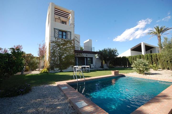 Elegantes villas independientes con piscina privada en Peraleja Golf Resort - Costa Cálida photo 0