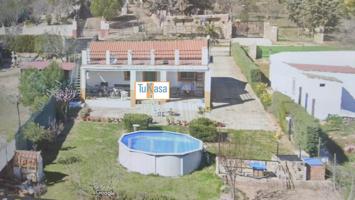 Casa con parcela en la Perala photo 0