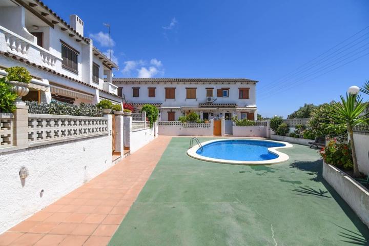 Casa adosada a la venta en Els Masos photo 0