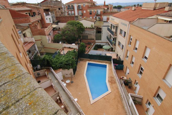 SE VENDE CASA EN HOSTALETS DE PIEROLA, ZONA CENTRO photo 0