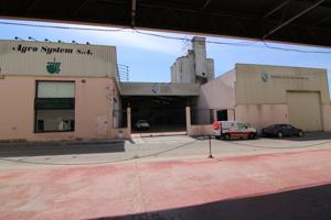 SE VENDE NAVE INDUSTRIAL EN VILAFRANCA DEL PENEDÈS, ZONA MOLÍ D'EN ROVIRA photo 0