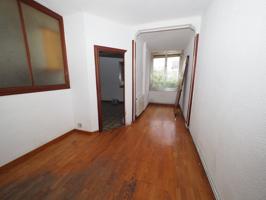 SE VENDE PISO EN BADALONA, ZONA LLEFIÀ photo 0