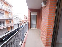 SE VENDE PISO EN PINEDA DE MAR, ZONA CENTRO photo 0