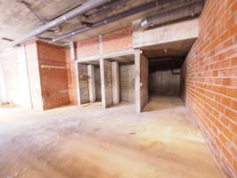 SE VENDE LOCAL COMERCIAL EN TERRASSA, ZONA ROC BLANC photo 0