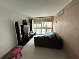 SE VENDE PISO EN BADALONA, ZONA SANT ROC photo 0