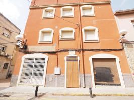 SE VENDE CASA ADOSADA EN RIPOLLET, ZONA CENTRO photo 0