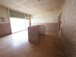 SE VENDE LOCAL COMERCIAL EN SANT FRUITOS DE BAGES, ZONA CENTRO photo 0