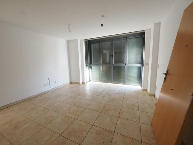 SE VENDE PISO EN BLANES photo 0