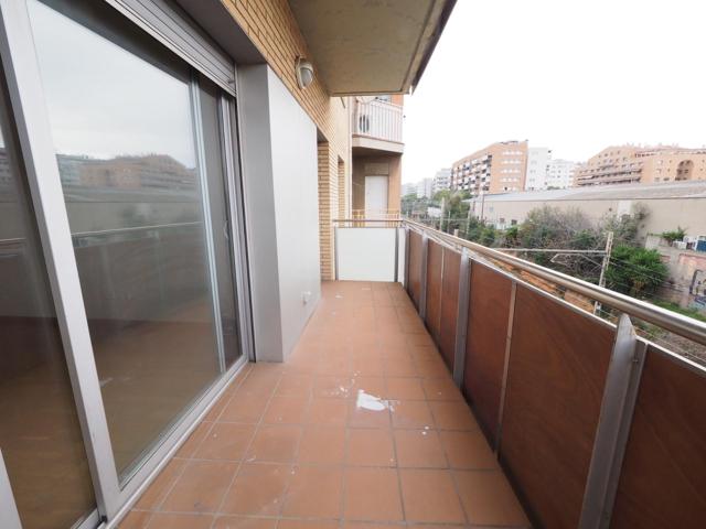 SE VENDE PISO EN CERDANYOLA DEL VALLES, ZONA FONTETES photo 0