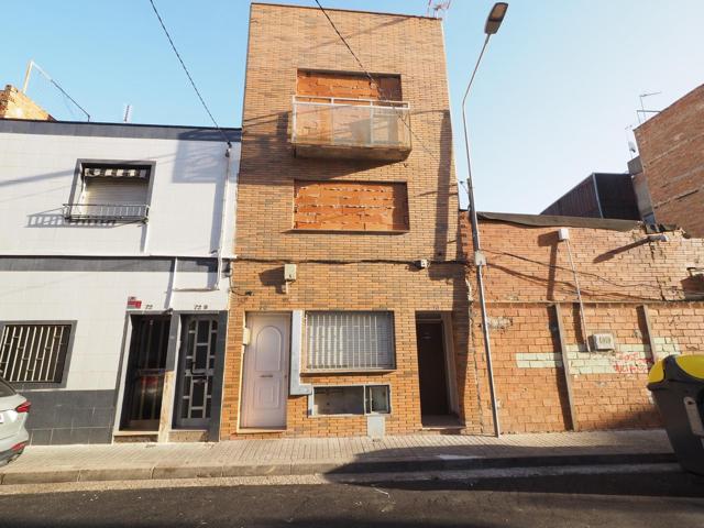 SE VENDE TRIPLEX EN SABADELL, ZONA CAN ORIAC photo 0