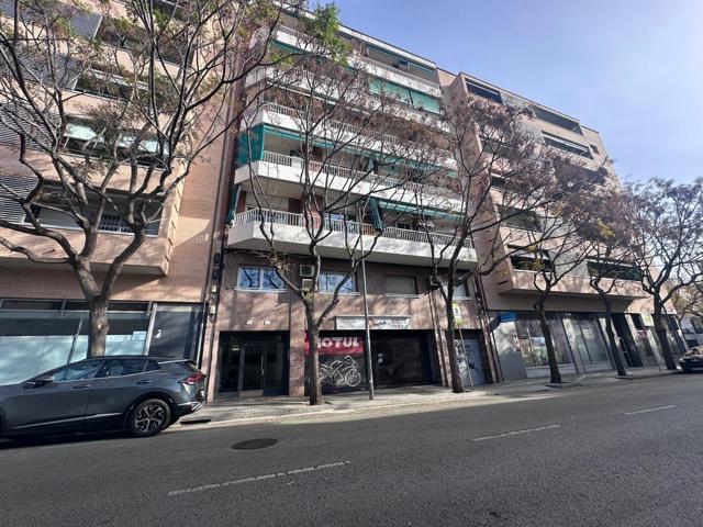 SE VENDE PISO EN L'HOSPITALET DE LLOBREGAT, SANTA EULALIA photo 0