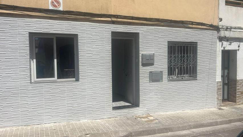 SE VENDE CASA ADOSADA EN SABADELL, ZONA TORRE ROMEU photo 0