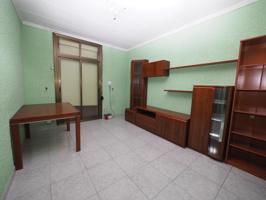 SE VENDE PISO EN BARCELONA, ZONA EL RAVAL photo 0