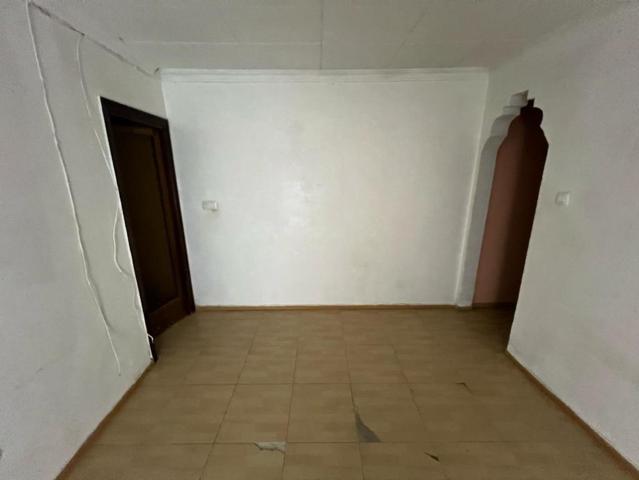 SE VENDE PISO EN TERRASSA, ZONA LA MAURINA photo 0