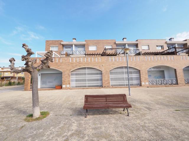 SE VENDE CASA ADOSADA EN EL VENDRELL, ZONA BONAVISTA photo 0