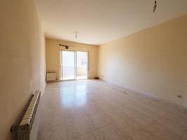 SE VENDE PISO EN TERRASSA, ZONA LES ARENES photo 0